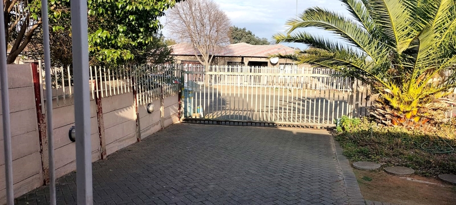 To Let 1 Bedroom Property for Rent in Fauna Free State